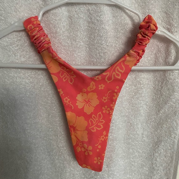 SOLD - Picture 3 of 3